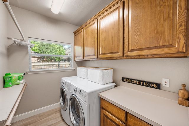1910 Yarmouth Court, Mansfield, TX 76063