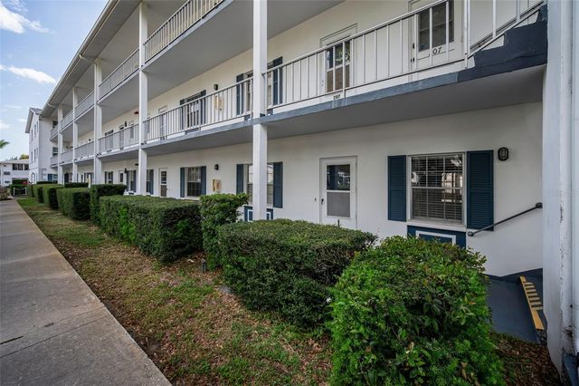 400 GLENNES LANE 107, Dunedin, FL 34698