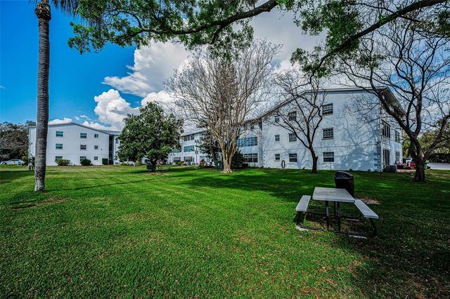 400 GLENNES LANE 107, Dunedin, FL 34698