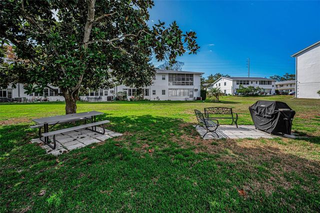 400 GLENNES LANE 107, Dunedin, FL 34698