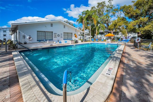 400 GLENNES LANE 107, Dunedin, FL 34698