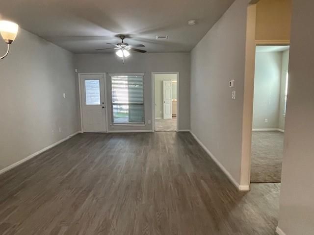 156 Camelot Place Court, Conroe, TX 77304