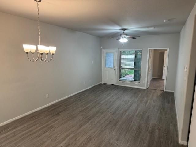 156 Camelot Place Court, Conroe, TX 77304