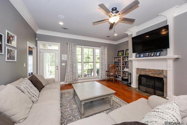 38642 N London Ave, Prairieville, LA 70769