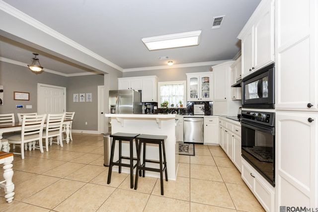 38642 N London Ave, Prairieville, LA 70769