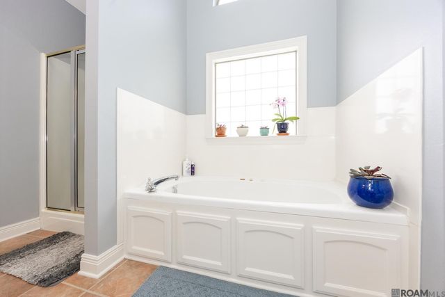 38642 N London Ave, Prairieville, LA 70769