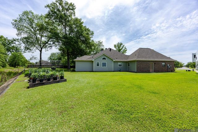 38642 N London Ave, Prairieville, LA 70769