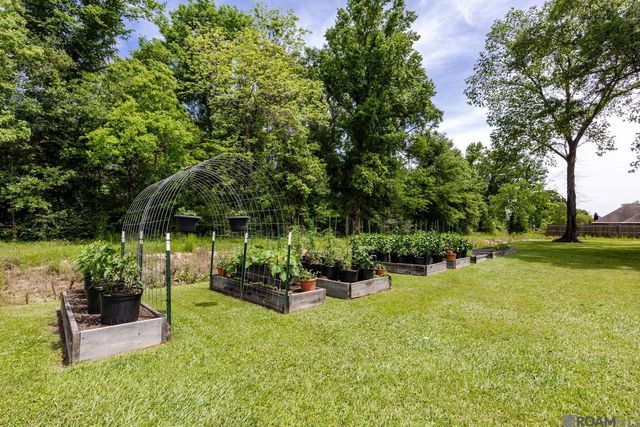 38642 N London Ave, Prairieville, LA 70769