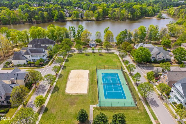 517 Commons Walk Circle, Cary, NC 27519