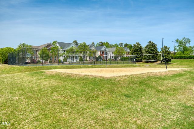517 Commons Walk Circle, Cary, NC 27519