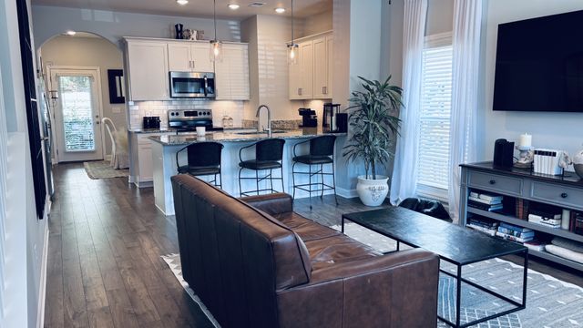 2581 Napa Valley Way, Columbia, TN 38401