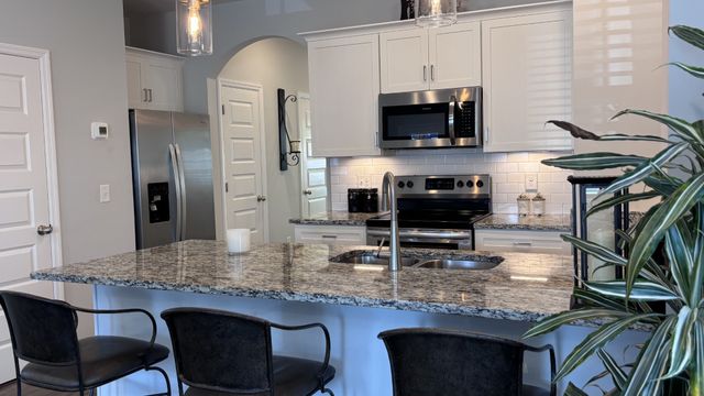2581 Napa Valley Way, Columbia, TN 38401