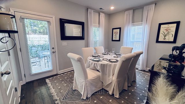 2581 Napa Valley Way, Columbia, TN 38401