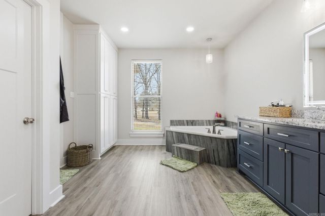 21650 Pleasant Drive, Hensley, AR 72065