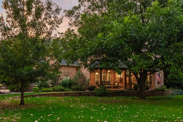 810 Cross Timbers Drive, Double Oak, TX 75077