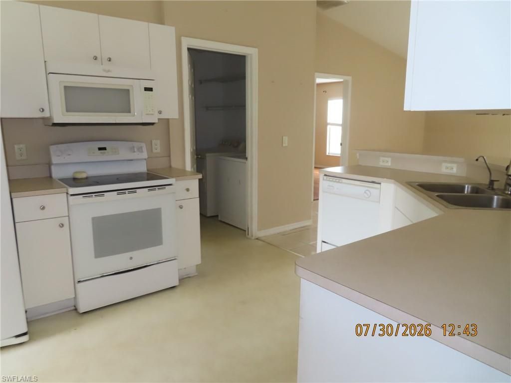 Image 5 of property listing at 3102 SW 15th AVE, Cape Coral, FL 33914