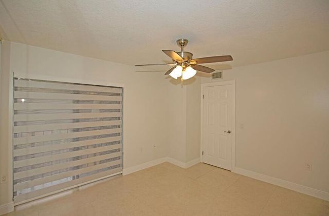 1917 19th Way, West Palm Beach, FL 33407