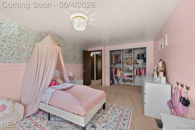 26376 Lawrence Drive, Dearborn Heights, MI 48127