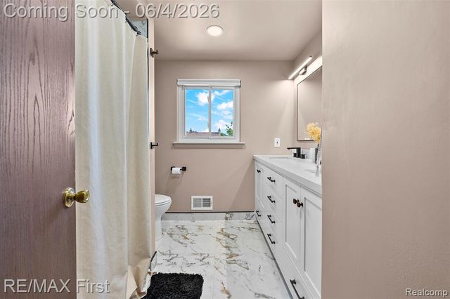 26376 Lawrence Drive, Dearborn Heights, MI 48127
