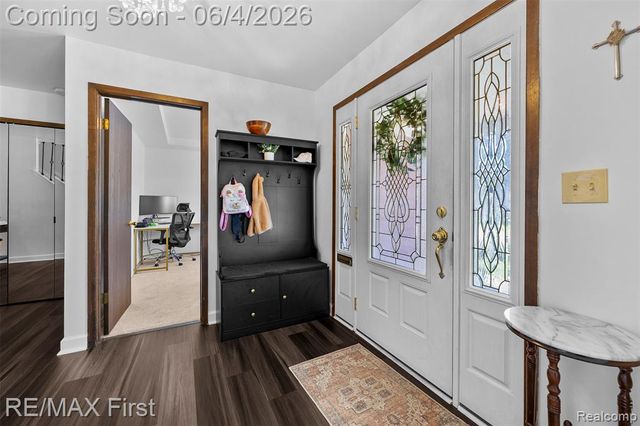 26376 Lawrence Drive, Dearborn Heights, MI 48127
