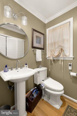 11688 STOCKBRIDGE LN, Reston, VA 20194