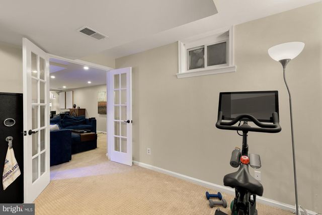 11688 STOCKBRIDGE LN, Reston, VA 20194