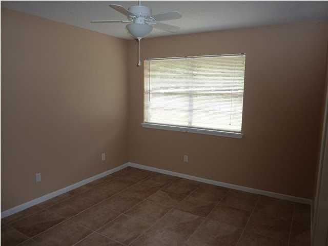 537 Hickory Avenue B, Niceville, FL 32578