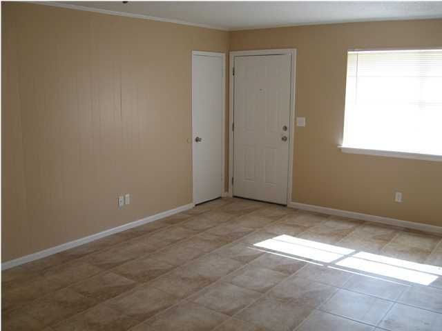 537 Hickory Avenue B, Niceville, FL 32578