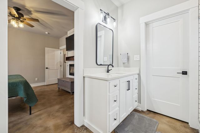 163 Walnut Grove Rd, Dover, TN 37058