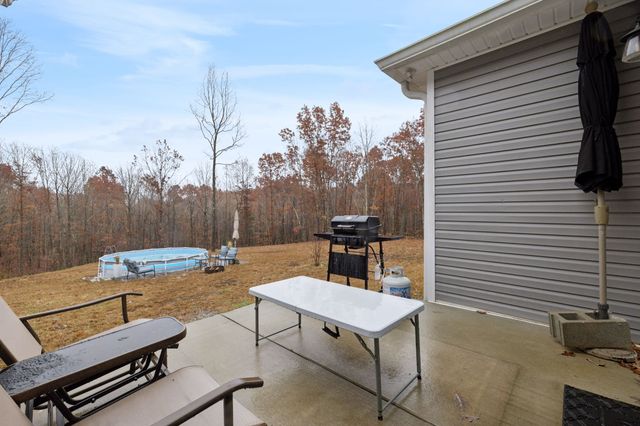 163 Walnut Grove Rd, Dover, TN 37058