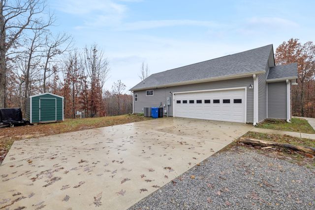 163 Walnut Grove Rd, Dover, TN 37058