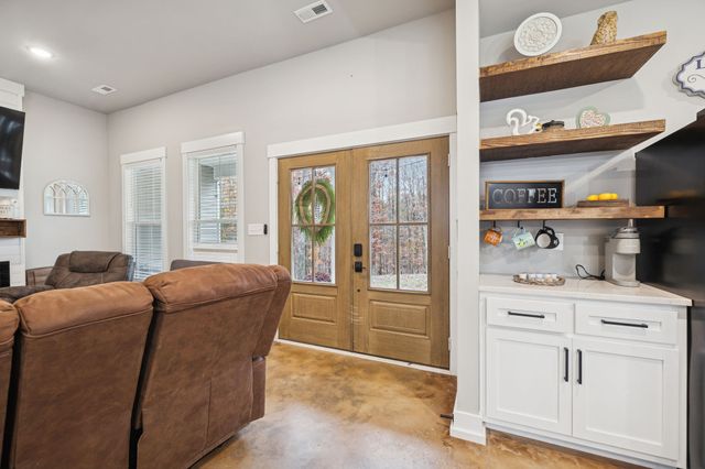 163 Walnut Grove Rd, Dover, TN 37058