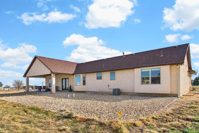 438 N Mitford Dr, Pueblo West, CO 81007