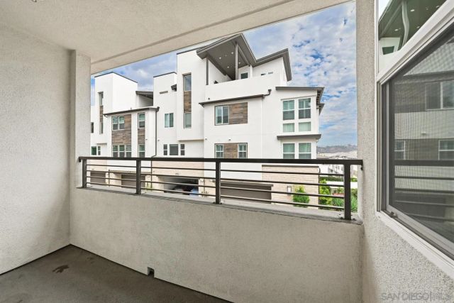 2702 Via Avella, San Diego, CA 92108