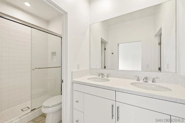 2702 Via Avella, San Diego, CA 92108