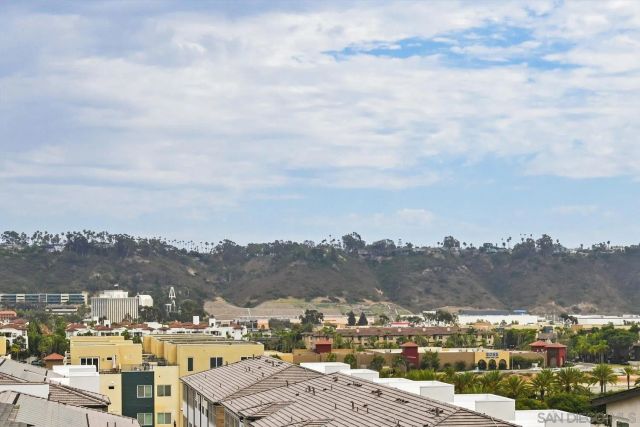 2702 Via Avella, San Diego, CA 92108