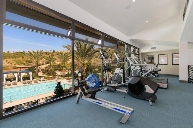 2702 Via Avella, San Diego, CA 92108