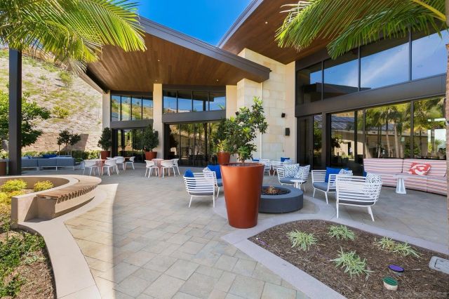 2702 Via Avella, San Diego, CA 92108