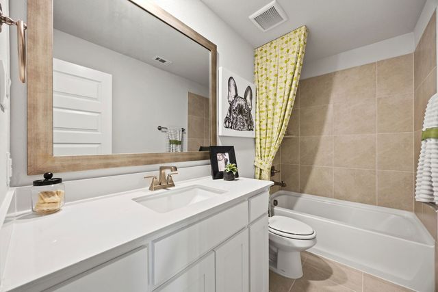 1427 Golden Meadow Drive, Van Alstyne, TX 75495