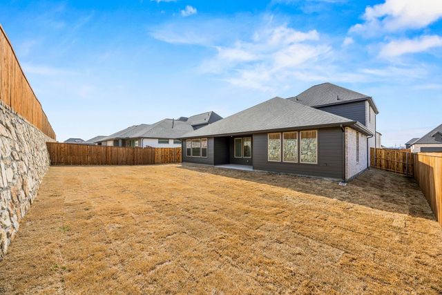 1427 Golden Meadow Drive, Van Alstyne, TX 75495