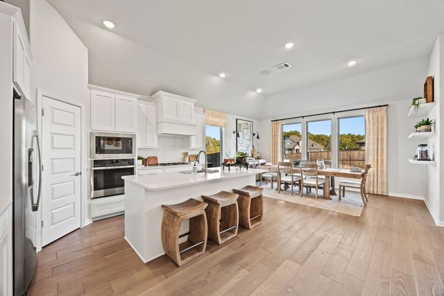 1427 Golden Meadow Drive, Van Alstyne, TX 75495