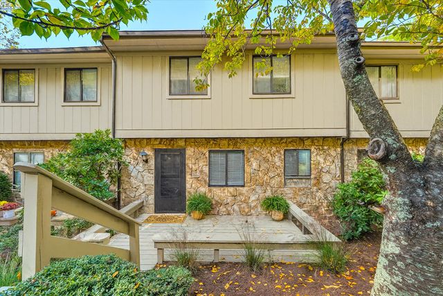 3375 Kelly LN, Roanoke, VA 24018