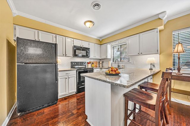 3375 Kelly LN, Roanoke, VA 24018