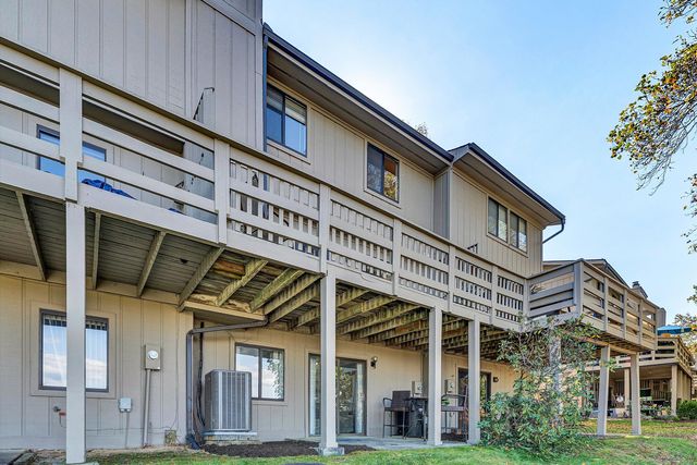 3375 Kelly LN, Roanoke, VA 24018