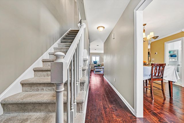 3375 Kelly LN, Roanoke, VA 24018