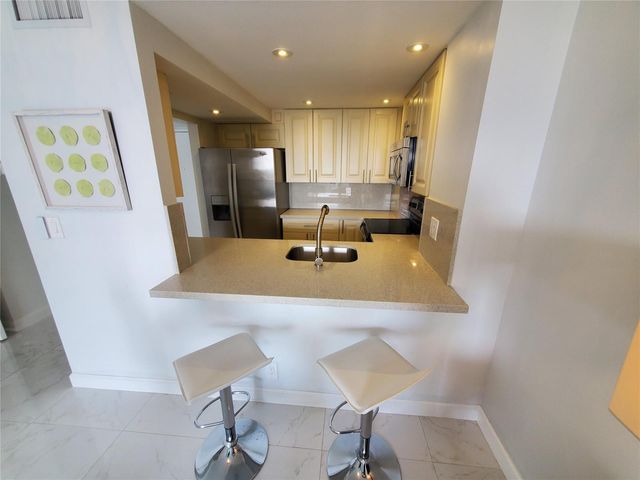 3031 N OCEAN Boulevard 708, Fort Lauderdale, FL 33308