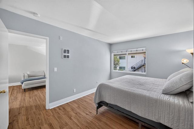 2850 Reynard Way 23, San Diego, CA 92103