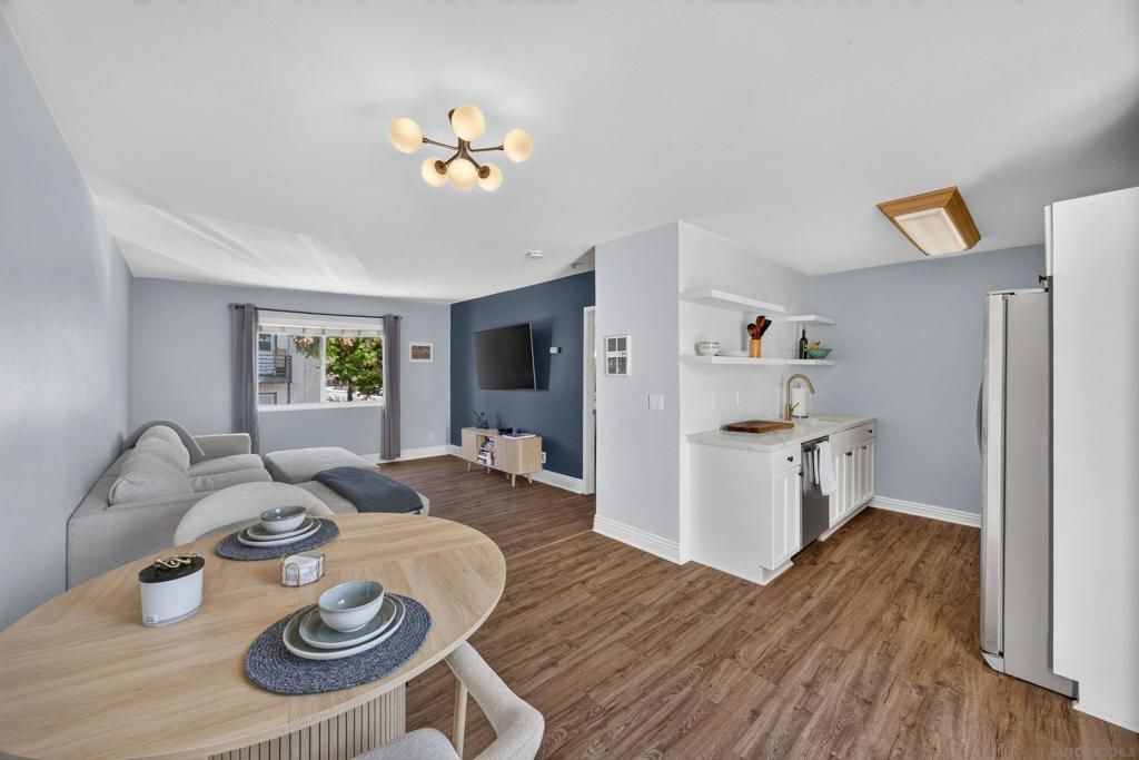 2850 Reynard Way 23, San Diego, CA 92103