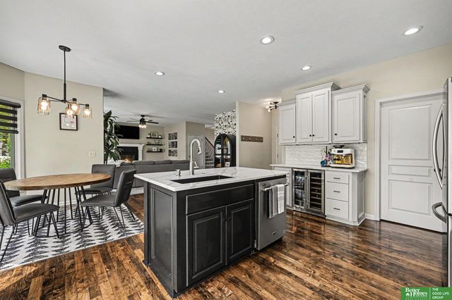 7422 S 198th Circle, Gretna, NE 68028