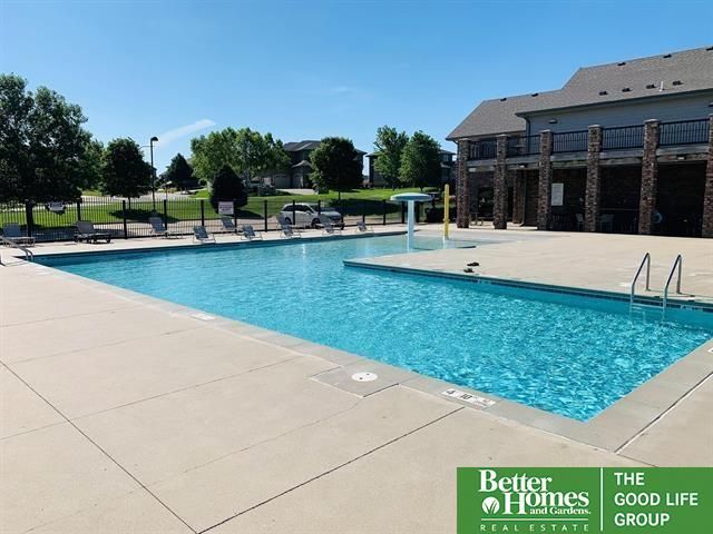 7422 S 198th Circle, Gretna, NE 68028